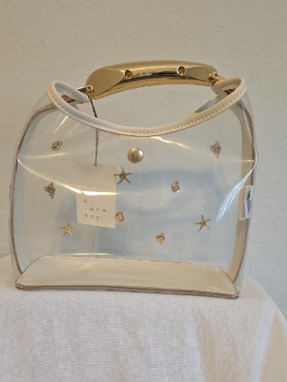 a new day Clear Tote with Gold Shell & Star Accents - Creme Trim - Picture 5 of 13
